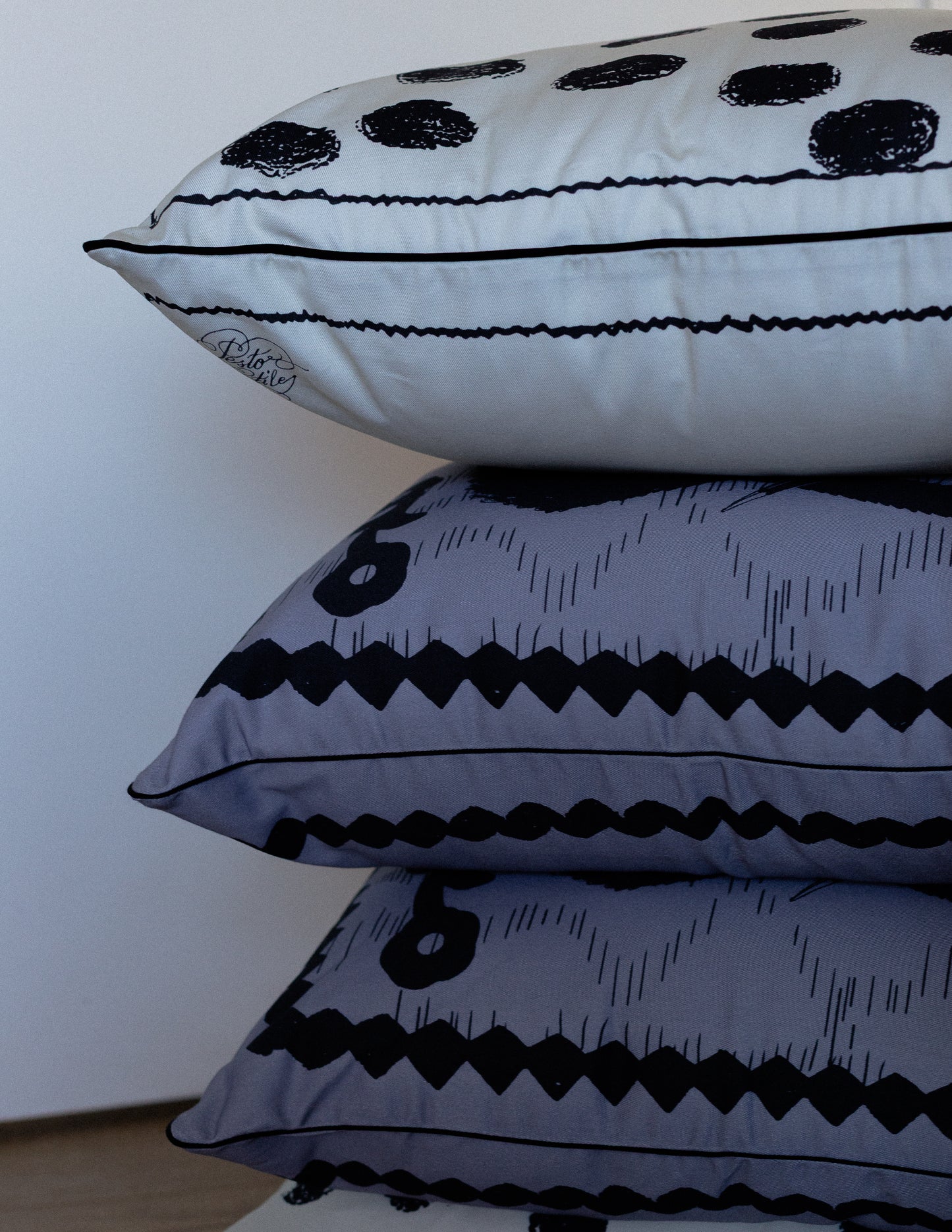 Swan Cushion